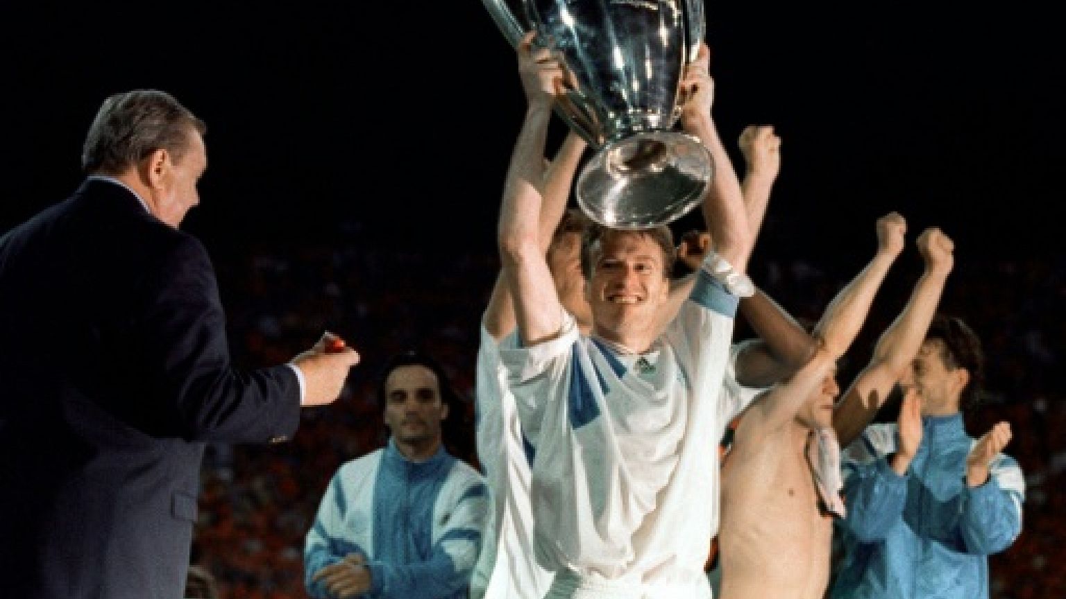OM 1993: "A jamais les premiers", et ils commencent à trouver le temps long