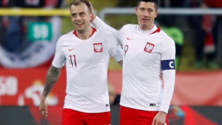 Poland aim for rare group stage progress in Russia