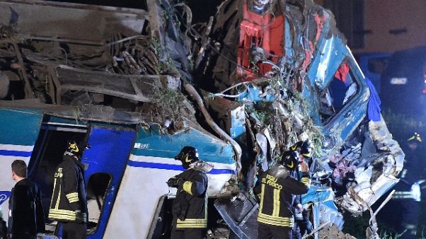Treno contro tir: parla cugino vittima Treno contro tir: parla cugino vittima