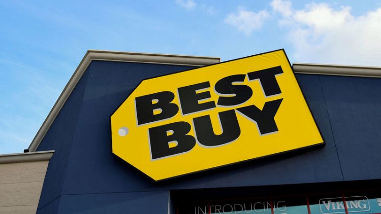 Best Buy online growth slows, overshadowing strong earnings