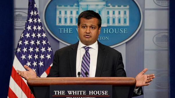 مسؤولون بالمخابرات الأمريكية يطلعون مشرعين على معلومات سرية حول التدخل الروسي مسؤولون بالمخابرات الأمريكية يطلعون مشرعين على معلومات سرية حول التدخل الروسي