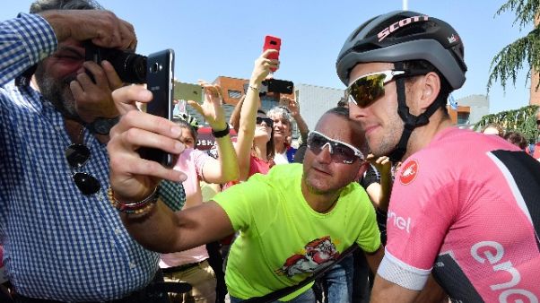 Giro: Yates,ero stanco ma sono ottimista Giro: Yates,ero stanco ma sono ottimista