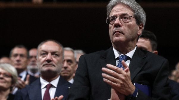 Gentiloni vede collaboratori per saluto Gentiloni vede collaboratori per saluto