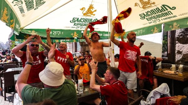 Champions, aggrediti tifosi Liverpool Champions, aggrediti tifosi Liverpool