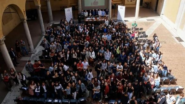 "Nel mezzo del cammin"contrasta violenza "Nel mezzo del cammin"contrasta violenza