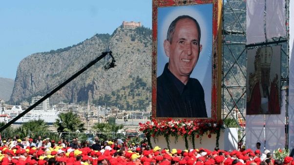 Papa: 15/9 a Palermo,omaggio a d.Puglisi Papa: 15/9 a Palermo,omaggio a d.Puglisi