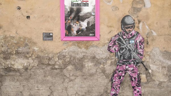 Giro: murales a Roma contro Israele Giro: murales a Roma contro Israele