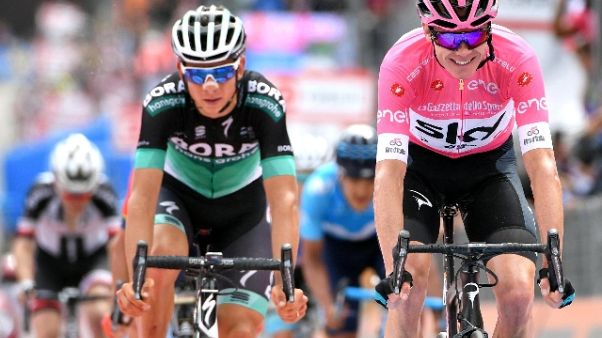 Giro: corsa neutralizzata dopo 3 tornate Giro: corsa neutralizzata dopo 3 tornate