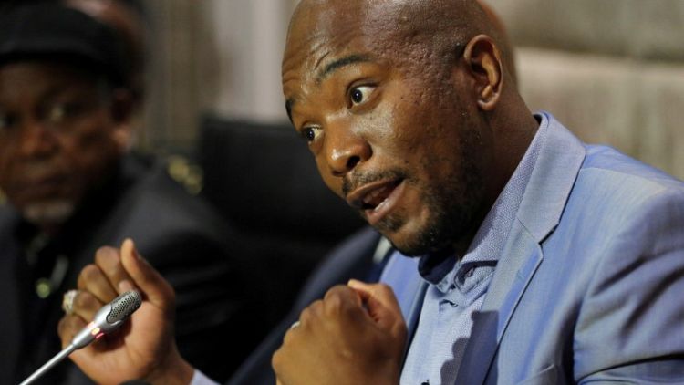 حزب معارض في جنوب أفريقيا ينفي صحة تقرير بأنه في سبيله للانقسام