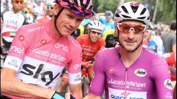 Giro: rosa a Froome, ciclamino a Viviani Giro: rosa a Froome, ciclamino a Viviani