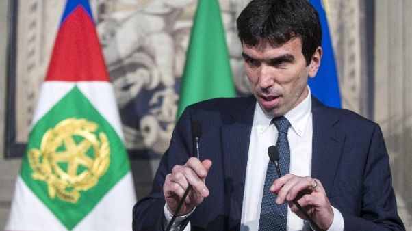 Martina, Salvini è il nemico del popolo Martina, Salvini è il nemico del popolo