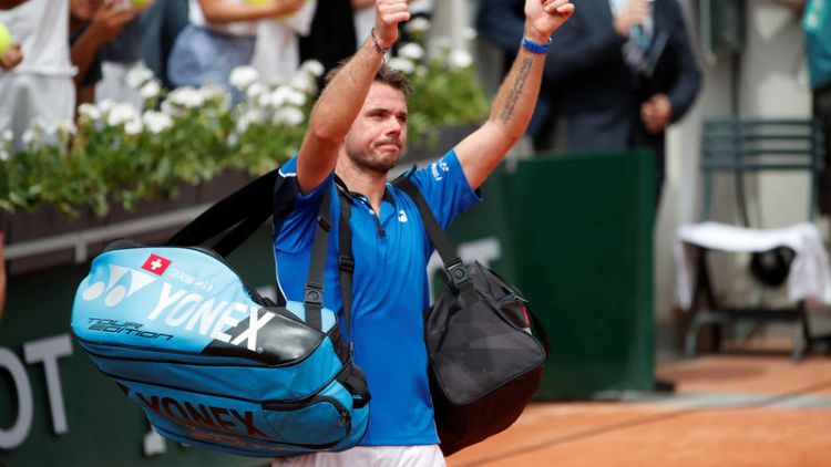 Former champ Wawrinka knocked out of French Open in round one