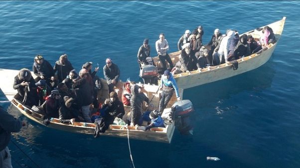 Migranti: 1.200 soccorsi nel weekend Migranti: 1.200 soccorsi nel weekend