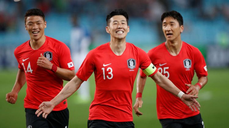 Captain Son strikes as South Korea down Honduras