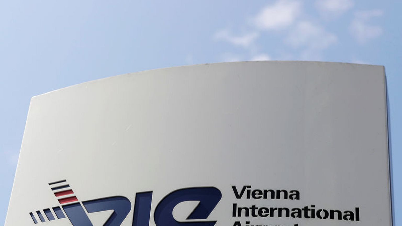 Vienna Airport woos low-cost carriers to secure growth