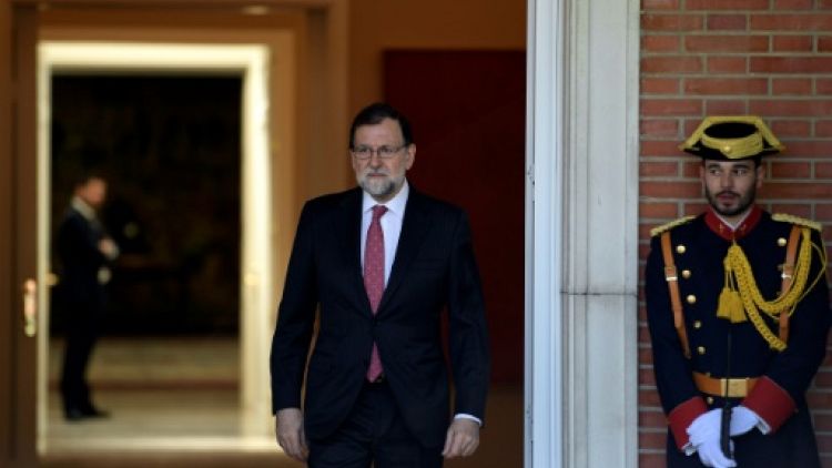 Espagne: Rajoy écarte toute démission