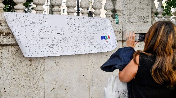 Manifesto al Quirinale,grazie Presidente Manifesto al Quirinale,grazie Presidente
