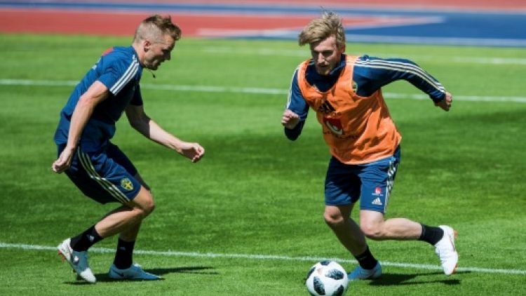 Mondial-2018: le Suédois Emil Forsberg, du palet au ballon