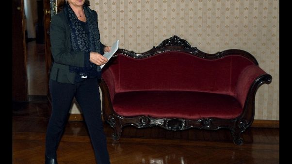 Prefetto Milano, foto Mattarella a posto Prefetto Milano, foto Mattarella a posto