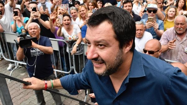 Salvini, a Roma il caos è completo Salvini, a Roma il caos è completo