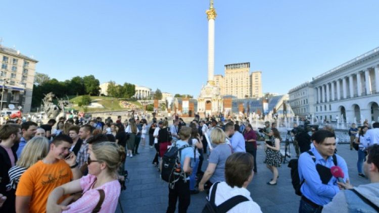 Des journalistes à Kiev célèbrent "la résurrection" de leur confrère Babtchenko
