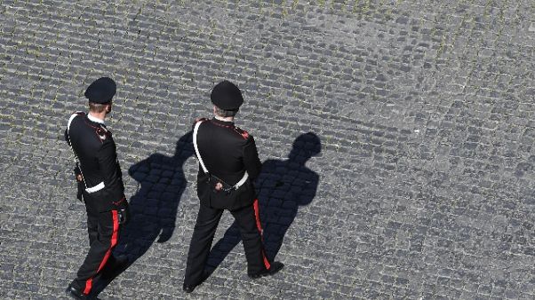 Picchia moglie e amante,poi violenta lei Picchia moglie e amante,poi violenta lei