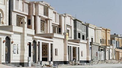 أزمة الإسكان السعودية اختبار لحملة إصلاح يقودها ولي العهد