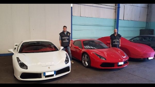 Senza reddito ma con Ferrari, confisca Senza reddito ma con Ferrari, confisca