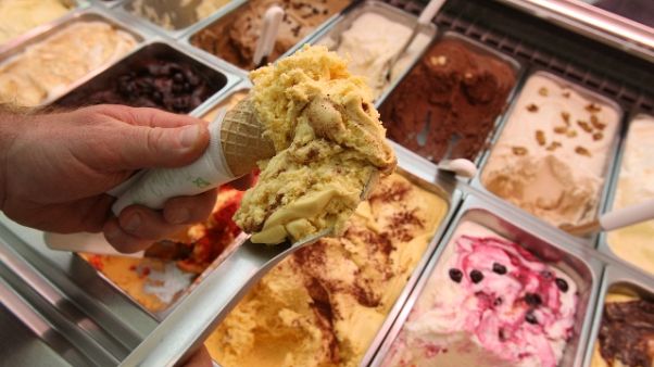 Multa per panna gratis, Gdf lo smentisce Multa per panna gratis, Gdf lo smentisce