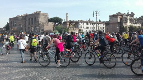 Ciclalonga Battipaglia oltre le barriere Ciclalonga Battipaglia oltre le barriere