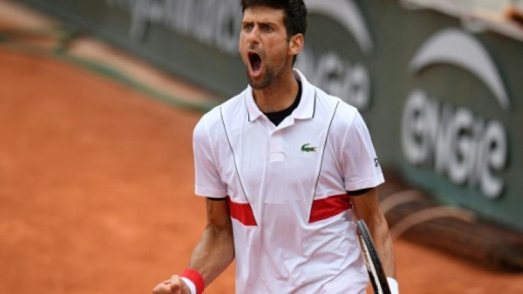 Roland-Garros: Djokovic survit au combat contre Baustista