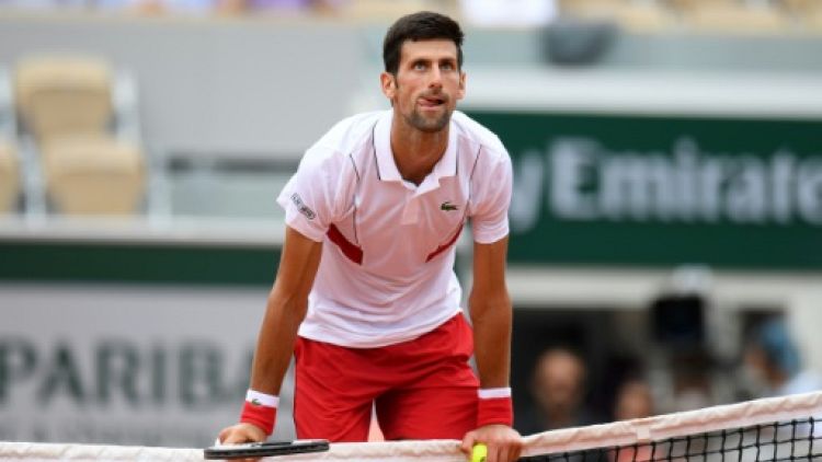 Roland-Garros: Djokovic et Zverev jouent à se faire peur