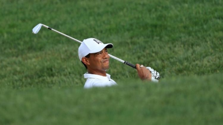 Golf: Tiger Woods s'enflamme au 2e tour du Memorial Tournament, derrière Niemann et Stanley