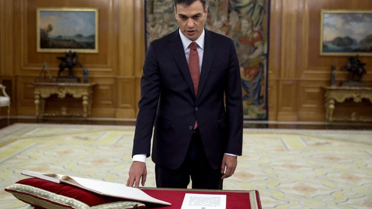 بيدرو سانتشيث يؤدي اليمين رئيسا لوزراء إسبانيا