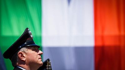 2 Giugno: bandiera studenti a Mattarella 2 Giugno: bandiera studenti a Mattarella