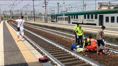 Ferita in stazione, giovane fa selfie Ferita in stazione, giovane fa selfie