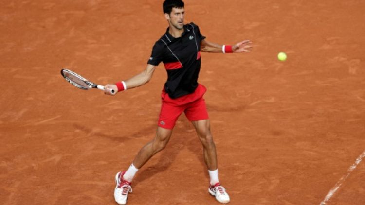Roland-Garros: Djokovic retrouve les quarts de finale