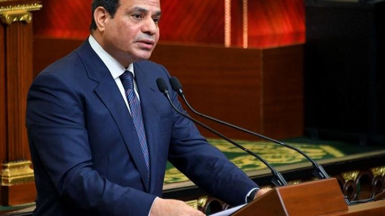 الرئيس المصري يصدر عفوا عن 712 سجينا