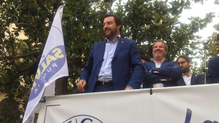 Salvini, aumenteremo centri e espulsioni