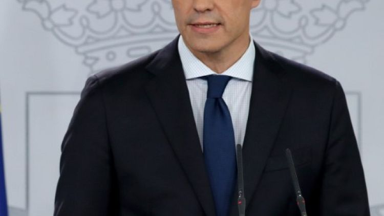 رئيس وزراء إسبانيا يعلن تشكيل حكومة أغلبيتها من النساء