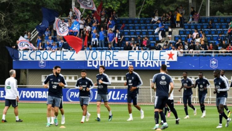 Mondial-2018: bus, "casas bleues"... Ce qui est prévu pour l'accueil des supporters français