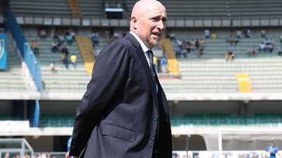 Calcio: Maran a Cagliari per la firma Calcio: Maran a Cagliari per la firma