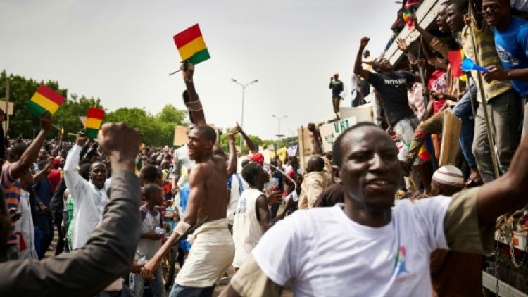 Mali: une marée de manifestants pour réclamer des élections "transparentes"