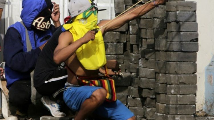 Flambée de violence au Nicaragua où la police démantèle des barricades