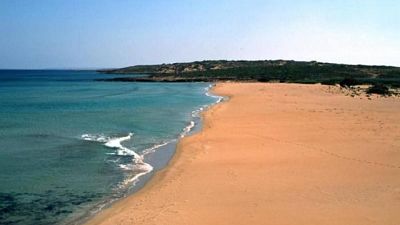 Migranti: 53 sbarcano in spiaggia a Noto Migranti: 53 sbarcano in spiaggia a Noto