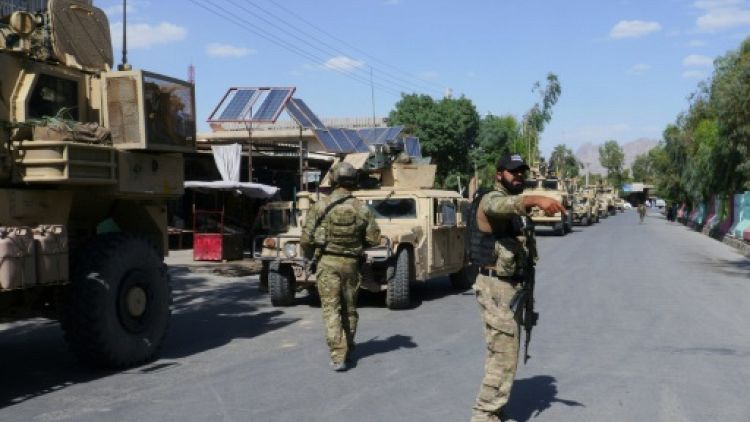 Afghanistan: début du cessez-le-feu du gouvernement, attaques des talibans 
