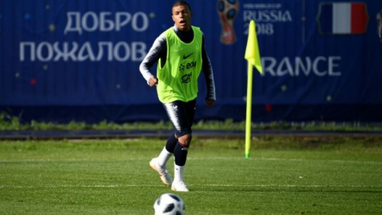 Mondial-2018: Mbappé, touché à la cheville gauche, quitte l'entraînement des Bleus