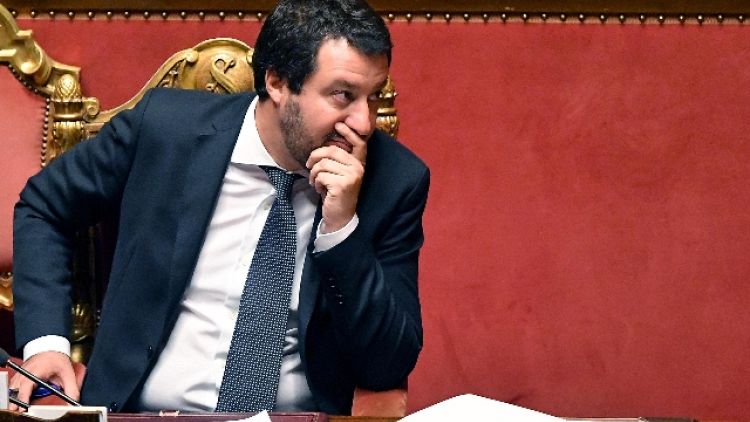 Salvini, o scuse o giusto Conte non vada