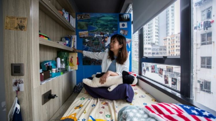 A Hong Kong, les jeunes adultes jouent serré pour se loger