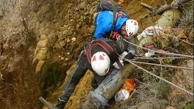 Rocciatori riparano perdita acqua Aqp Rocciatori riparano perdita acqua Aqp